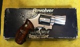 Smith and Wesson 686 (2.5 in, box, paper) - 1 of 8