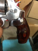 Smith and Wesson 657 (3 in, combat) - 6 of 7