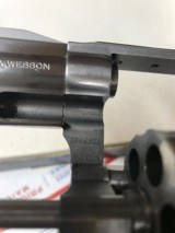Smith and Wesson 686-3 (2 in, orig box) - 6 of 6