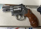 Smith and Wesson 686-3 (2 in, orig box) - 2 of 6
