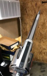 Smith and Wesson 624 (stainless, 6 1/2 in) - 3 of 5