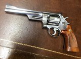Smith and Wesson 624 (stainless, 6 1/2 in) - 1 of 5