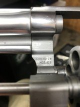 Smith and Wesson 624 (stainless, 6 1/2 in) - 4 of 5