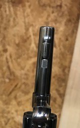 Smith and Wesson 31 (3 inch, flat latch) - 5 of 7