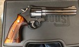 Smith and Wesson 586 (6 in, targets) - 1 of 9