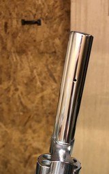 Smith and Wesson 686-5 (4 in, targets) - 4 of 6