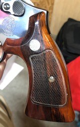 Smith and Wesson 586-1 (6 in, blue) - 5 of 6