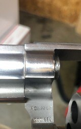 Smith and Wesson 686 (6 in, stainless) - 4 of 6