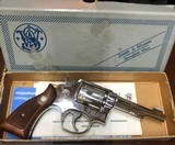 Smith and Wesson 10-7 (4 in, nick, box) - 2 of 8