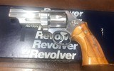 Smith and Wesson 624 (4 in, box, tools) - 2 of 9