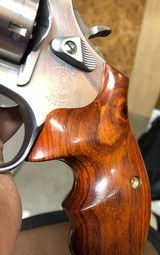 Smith and Wesson 66-5 (2 1/2 in, combats) - 5 of 7