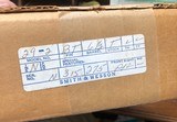 Smith and Wesson 29-2 (6.5 in, box, unfired) - 7 of 10