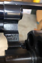 Smith and Wesson 29-2 (6.5 in, box, blue) - 7 of 8