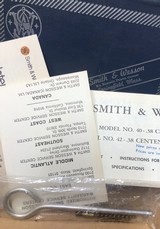 Smith and Wesson 42 (mint, box) - 4 of 8
