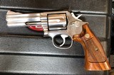 Smith and Wesson 686-2 (4 in) - 2 of 6