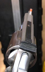 Smith and Wesson 686 (2 1/2 in, combats) - 4 of 6