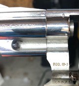 Smith and Wesson 19-3 (2 1/2 inch, nick) - 4 of 7