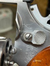 Smith and Wesson 686 (4 in, no dash) - 3 of 8