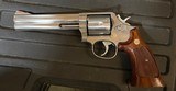 Smith and Wesson 686 (6 in, target grips) - 1 of 6