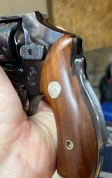 Smith and Wesson 40 Centennial (flat latch) - 4 of 7