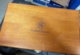 Smith and Wesson 29-10 (4 inch, engraved, box) - 6 of 8