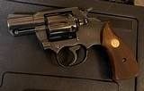 Colt Lawman (2 in, blue, wood grips) - 1 of 5