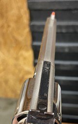 Smith and Wesson 586 (6 in, nickel) - 3 of 6