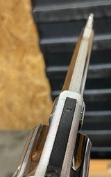 Smith and Wesson 27-2 (6 in, nickel) - 5 of 8