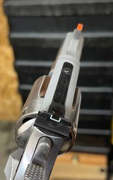 Smith and Wesson 66-5 (2 1/2 inch) - 4 of 7