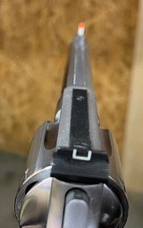 Smith and Wesson 629-1 (6 in, orig. box) - 6 of 8