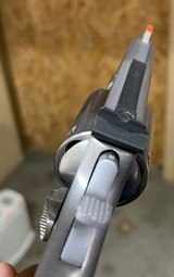 Smith and Wesson 66 (2 1/2 inch, stainless) - 6 of 6