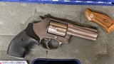 Smith and Wesson 60-10 (357, 3 inch, box) - 2 of 7