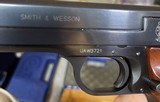 Smith and Wesson 41 (5 1/2 inch, box) - 5 of 7