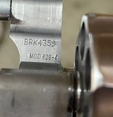 Smith and Wesson 629-4 (5 in, combats) - 5 of 7