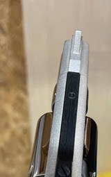 Smith and Wesson 15-3 (2 in, nickel) - 4 of 5