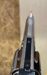 Smith and Wesson 25-5 (4 in, nickel) - 4 of 6