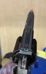 Smith and Wesson 57-2 (4 in, blue) - 4 of 5