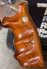 Smith and Wesson 17-6 (6 in, full target, box) - 8 of 11