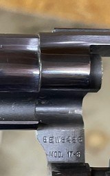 Smith and Wesson 17-6 (6 in, full target, box) - 5 of 11
