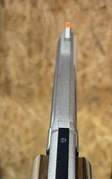 Smith and Wesson 29-3 (6.5 in, nickel) - 4 of 5