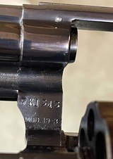 Smith and Wesson 19-3 (6 in, full target, box) - 5 of 6