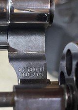 Smith and Wesson 29-5 (6 in, blue, unfluted) - 5 of 7