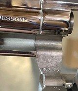 Smith and Wesson 19-5 (2 1/2 in, nickel) - 5 of 6