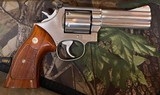 Smith and Wesson 686 (no dash) - 2 of 8
