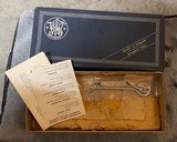 Smith and Wesson 66 (steel sights, box) - 8 of 9