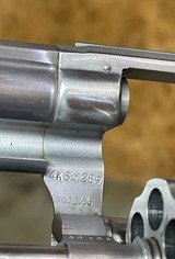 Smith and Wesson 66 (steel sights, box) - 5 of 9