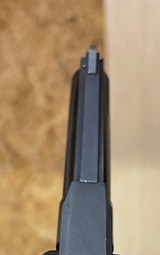 Colt Python (4 in, blue, box) - 4 of 10