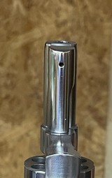 Smith and Wesson 686 (2 1/2 in, box) - 3 of 8