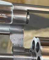 Smith and Wesson 686 (2 1/2 in, box) - 5 of 8