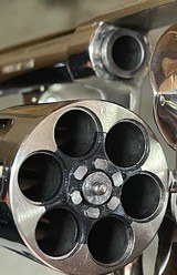 Smith and Wesson 29-2 (6 1/2in., nickel) - 6 of 9